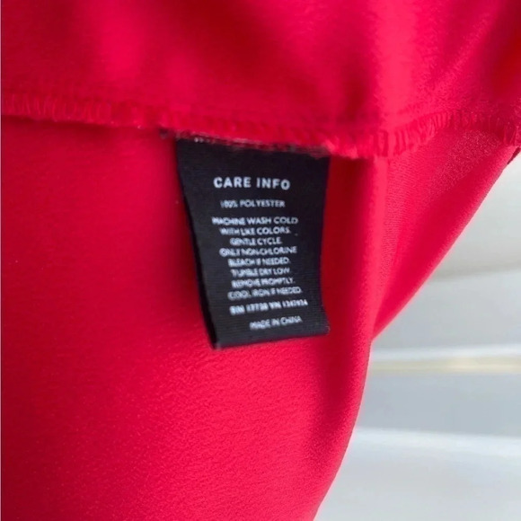 Who What Wear red tunic top with bell sleeves. Size Medium. - Picture 4 of 9